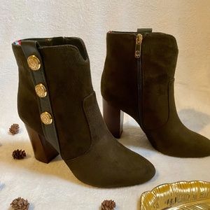 ❌SOLD❌ Tommy Hilfiger Women's Domain Ankle Boots